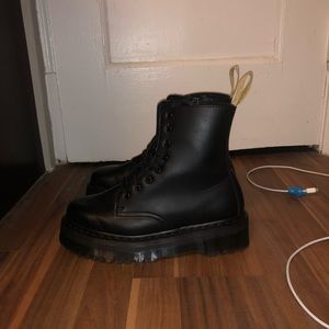 Doc Martens Vegan Jadon II Mono platform boots